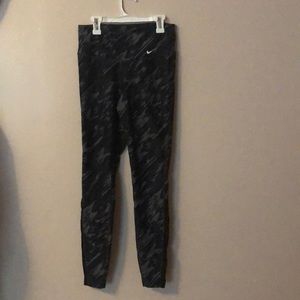 Nike dri fit leggings